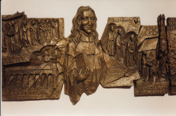 relief in bronze by Paul Brandenburg (1998)